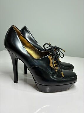 Gucci black leather lace-up platform heels